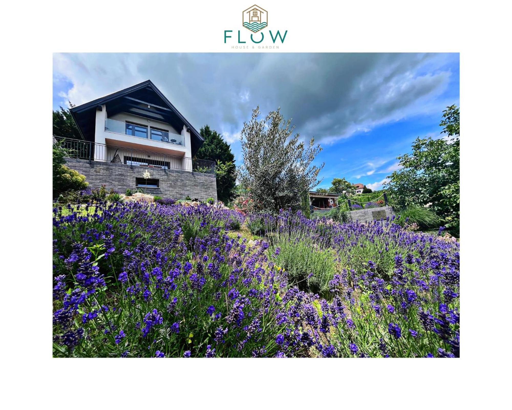 Flow House&garden Villa Bytom